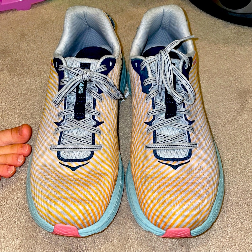 HOKA RINCON 2